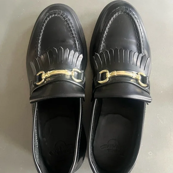 Dr. Martens Adrian Black Leather with gold bridle detail. Men’s size 11 - Picture 1 of 5